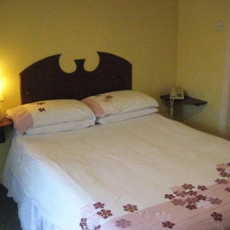 The Anchorage Guest House Waterford Bagian luar foto